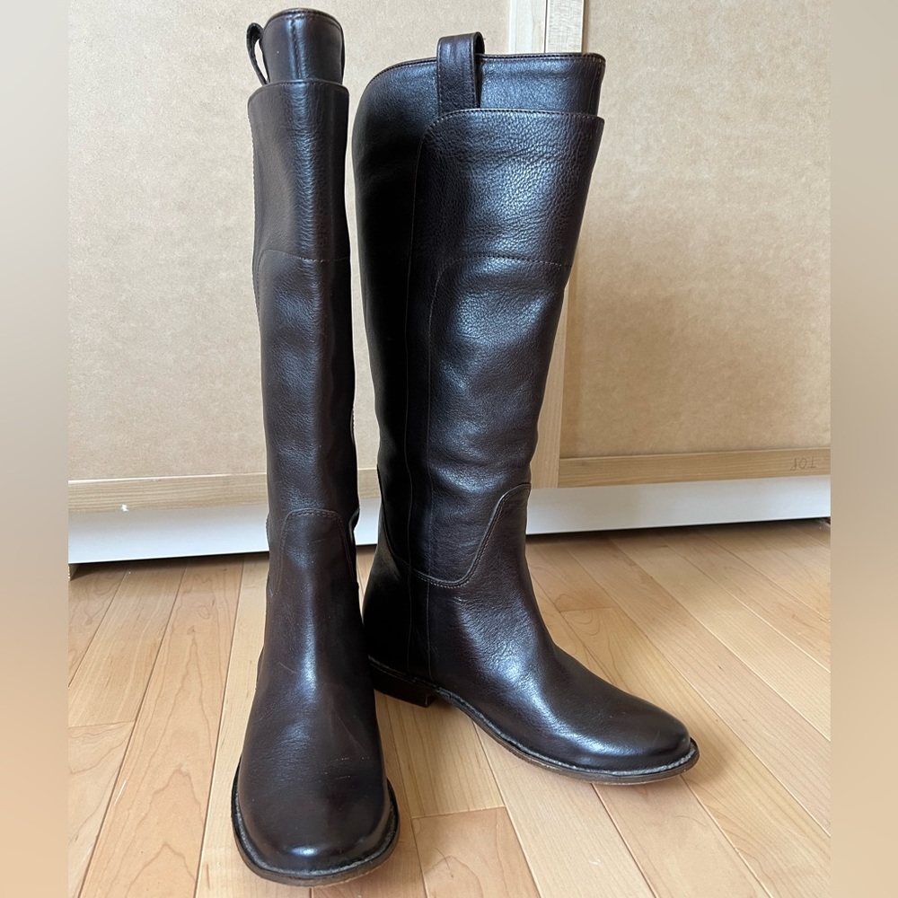 Chestnut brown Frye Paige boots (new without tags)